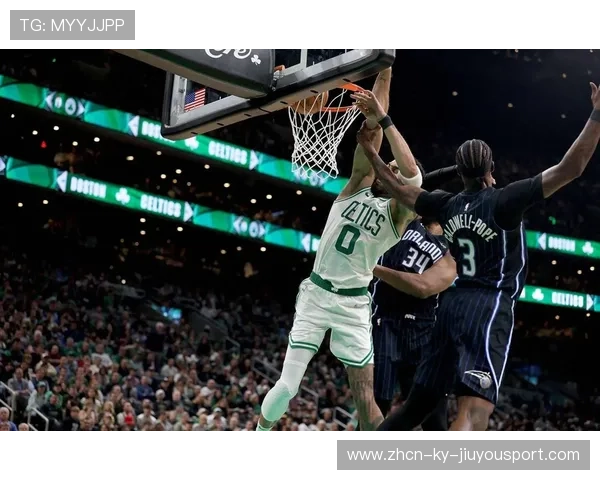 凯尔特人队展现爆发力，准备迎战季后赛，凯尔特人队球员