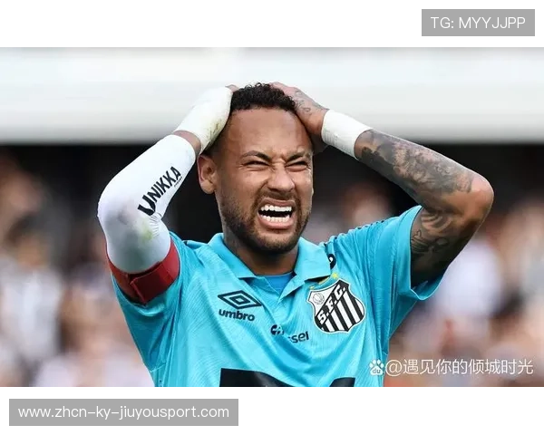 内马尔穿透式直塞送给队友黄金机会