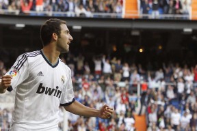 九游娱乐网页版-《堡垒之夜》新皮肤上线，引发粉丝狂热追捧，堡垒之夜最帅皮肤盘点